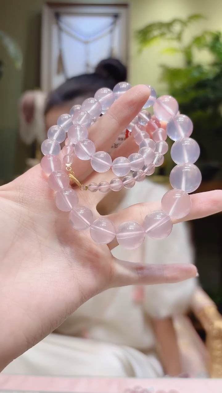 【闪购商品】水晶项链18K金镶嵌粉水晶塔珠项链