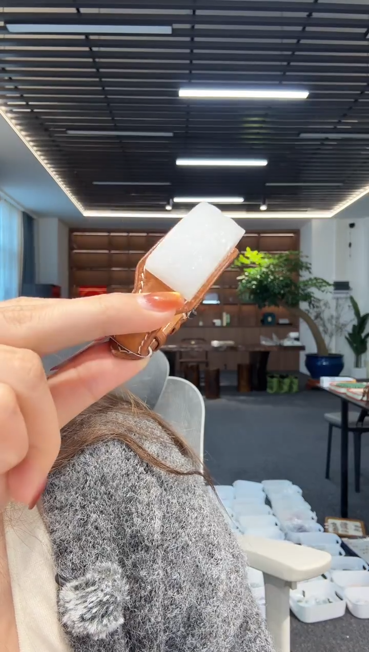 未镶嵌手链和田玉“素鞣” 和田玉白玉兽纹牌 4183 多样性发一件