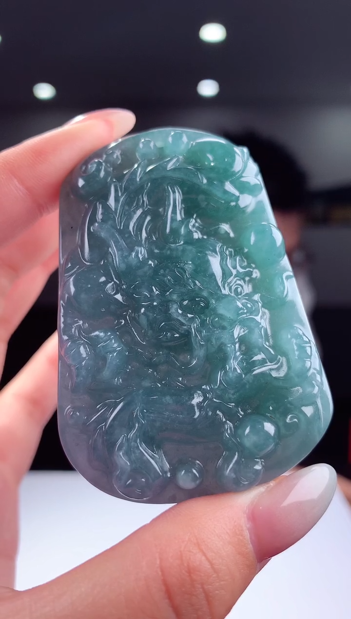 颈饰未镶嵌翡翠天然翡翠（拍一发一)