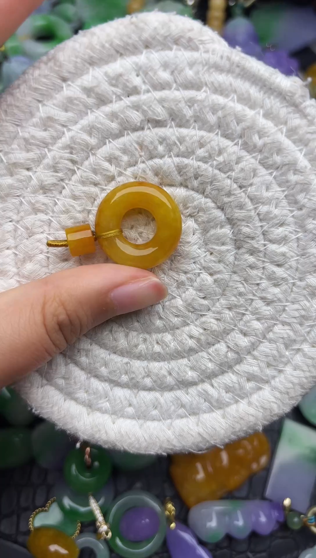 颈饰未镶嵌翡翠缅甸翡翠吊坠