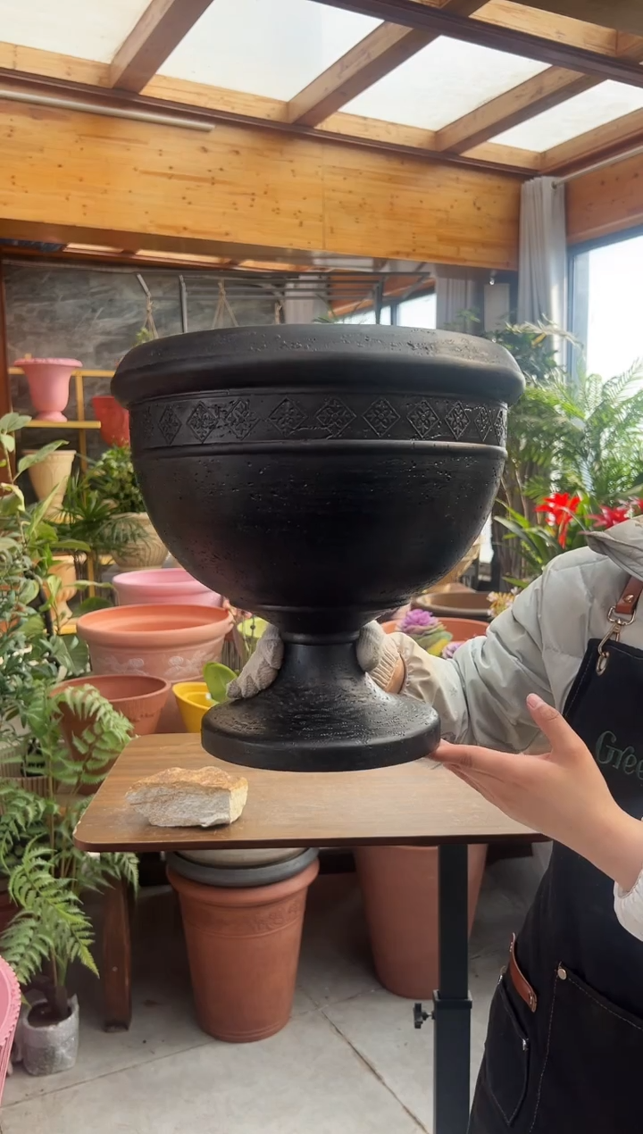 33*32/亮黑色外贸尾单福利酒杯花盆/G33