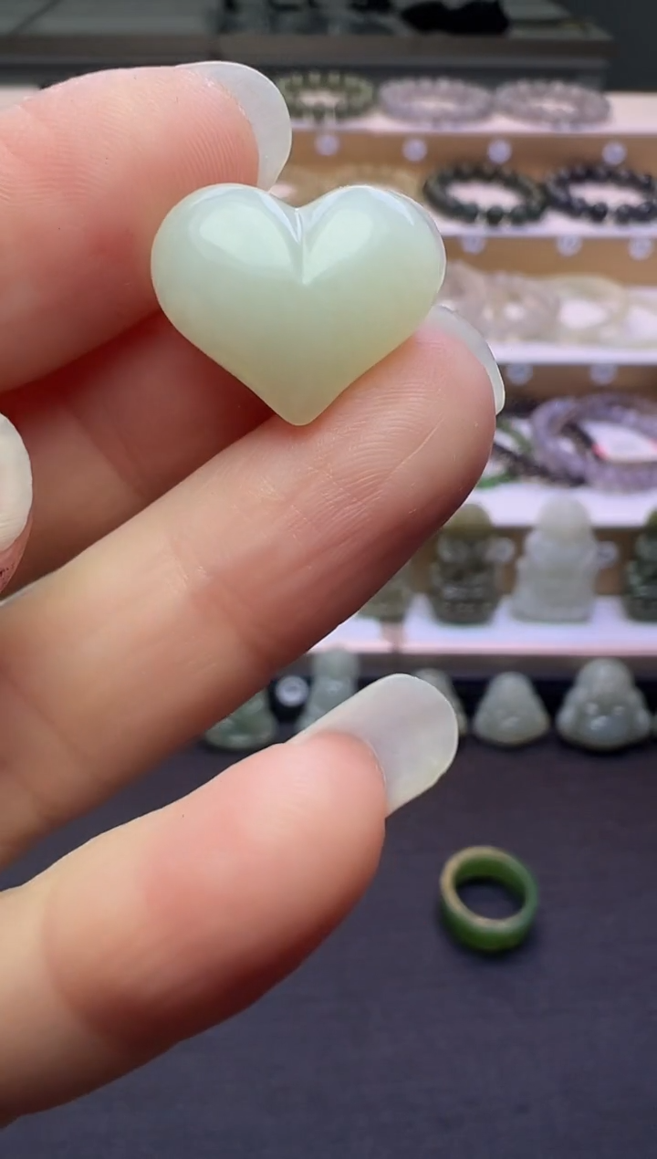 颈饰未镶嵌和田玉130号链接