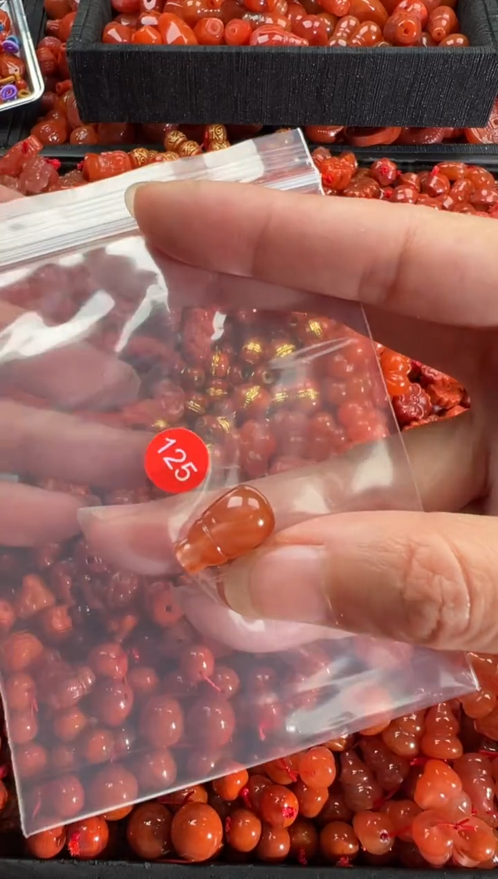 【闪购商品】南红玛瑙颈饰未镶嵌1