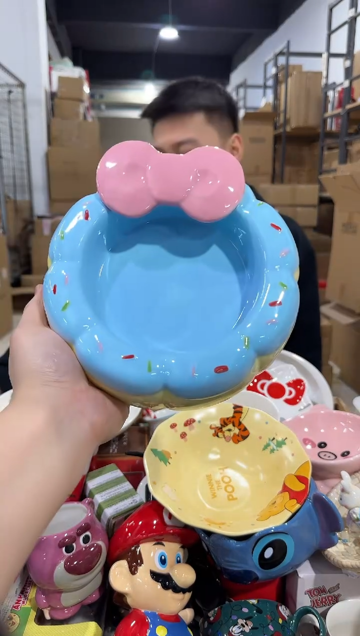 瓷片甜甜圈猫碗  