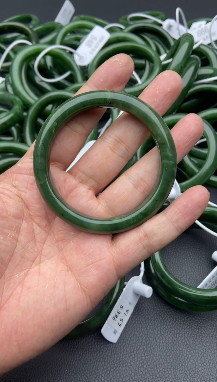 未镶嵌手镯和田玉（碧玉）2-58.7