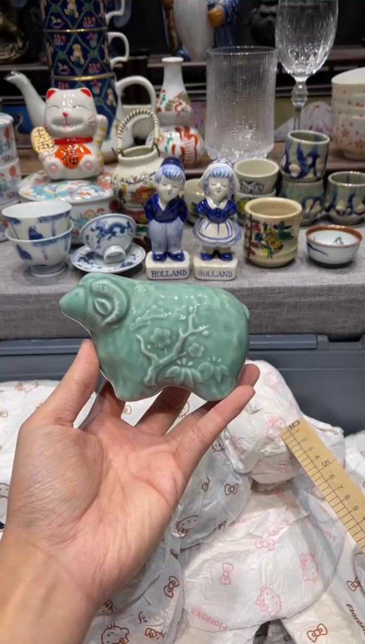 瓷片青瓷羊摆件摆件