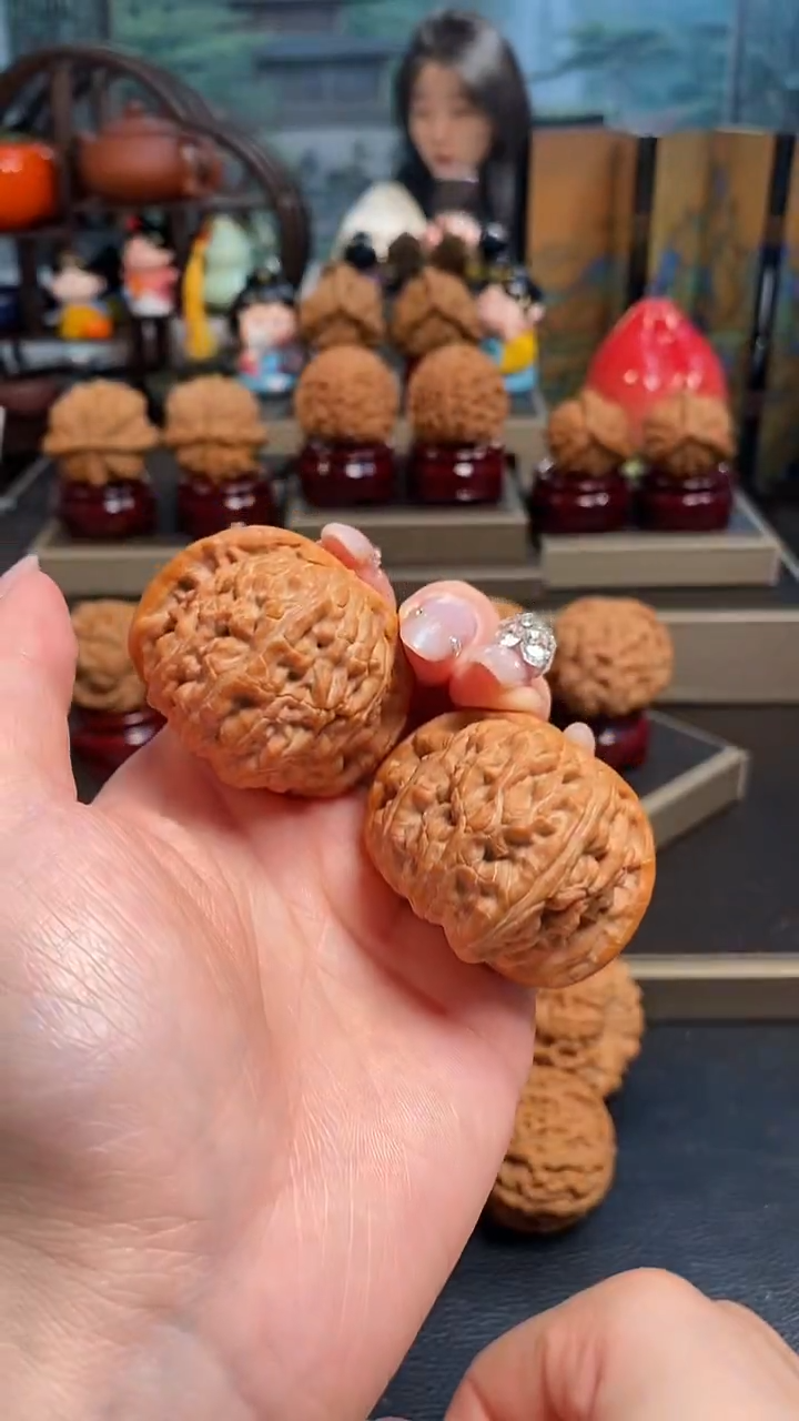 【闪购商品】文玩核桃吊坠H706白狮子44