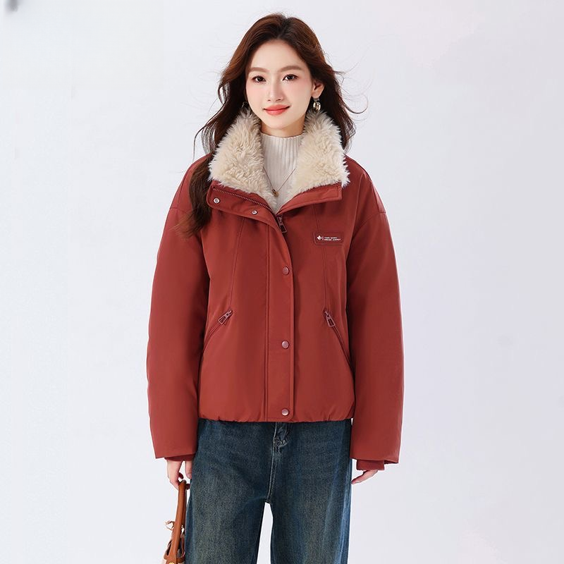 鹅绒羽绒服女短款2025冬款保暖显瘦气质减龄羊羔毛领拼接外套