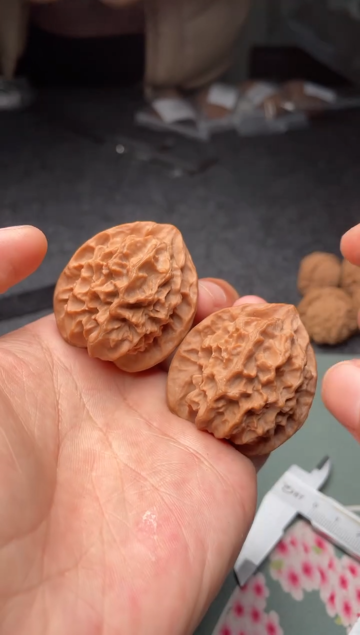 把件文玩核桃a131   龙鳞     38 