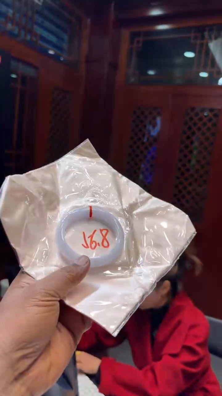 【闪购商品】翡翠手镯未镶嵌手镯