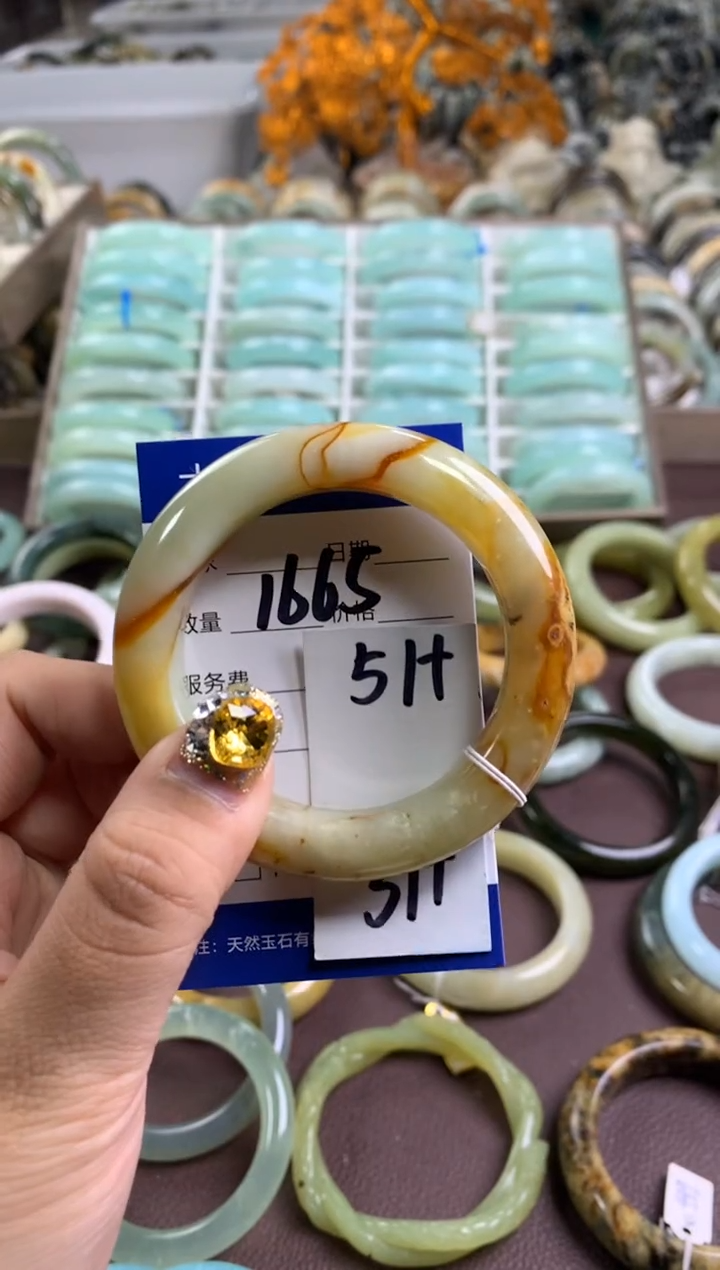 【闪购商品】蛇纹石玉手镯未镶嵌1665