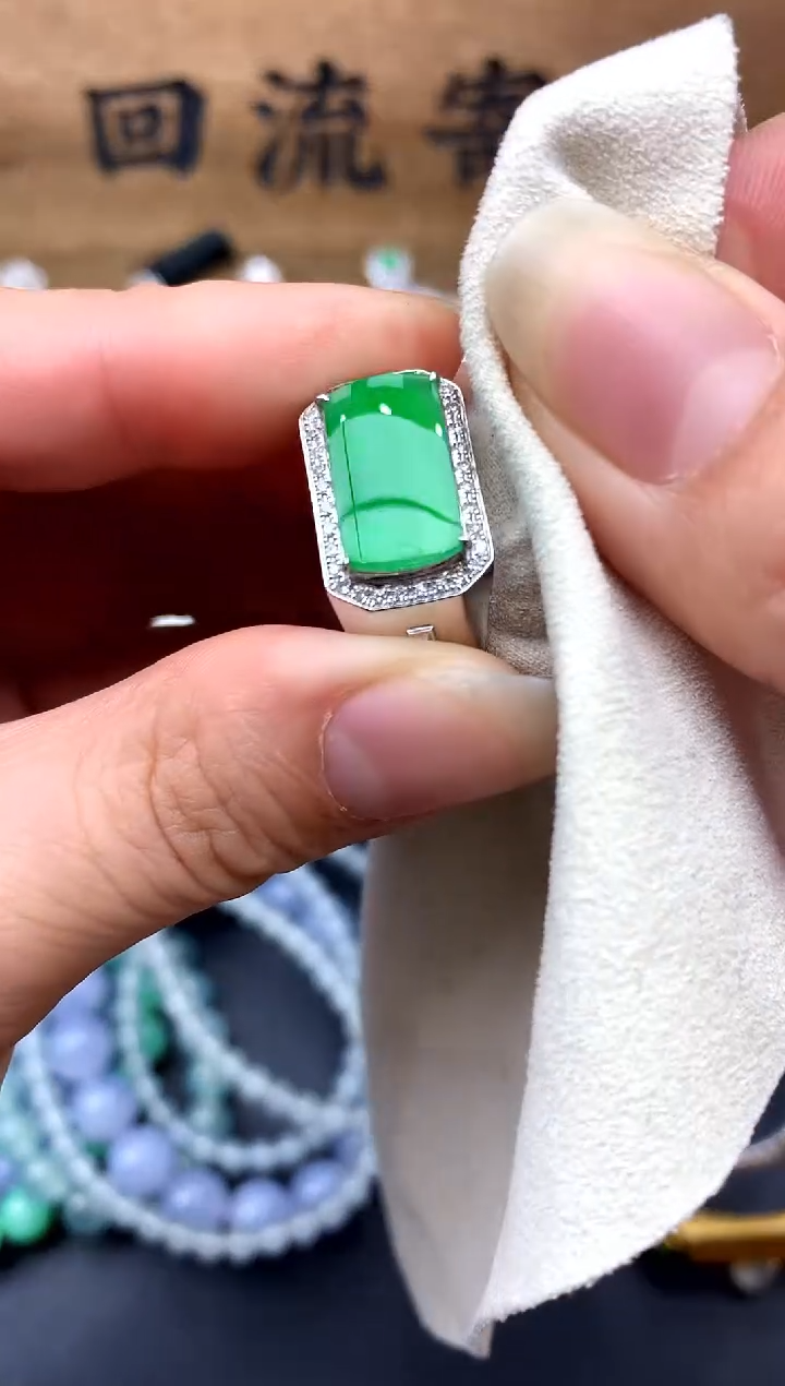 【闪购商品】翡翠戒指18K金镶嵌316-中国好珍宝