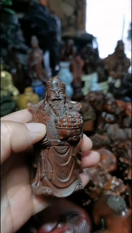 黄杨木财神手把件摆件