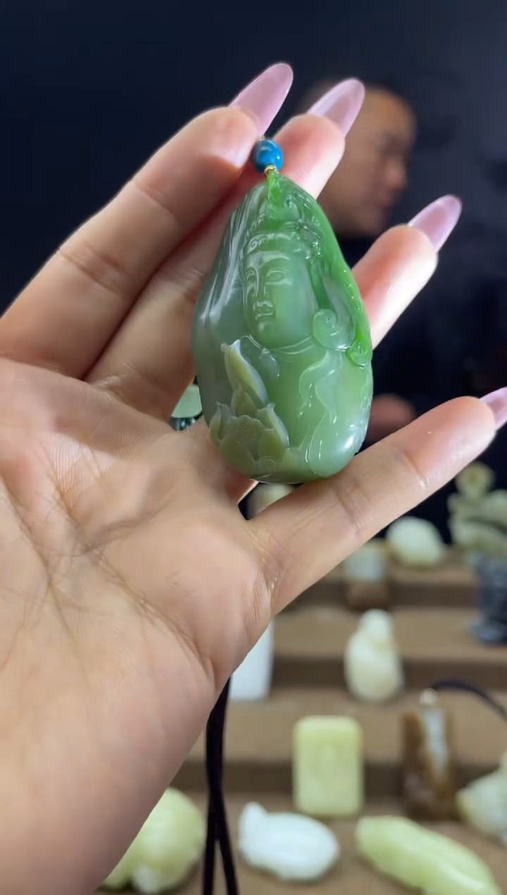 颈饰未镶嵌和田玉1