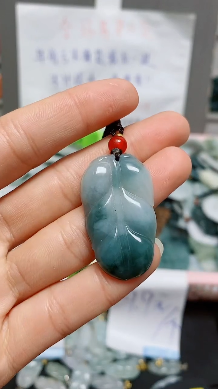 【闪购商品】翡翠颈饰未镶嵌天然翡翠A货