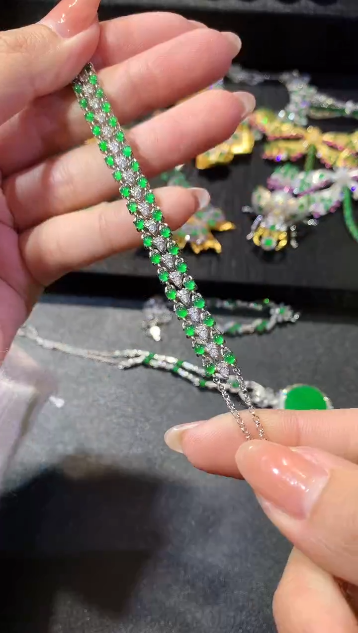 【闪购商品】翡翠手链银S925镶嵌165手链（多样性发货一件