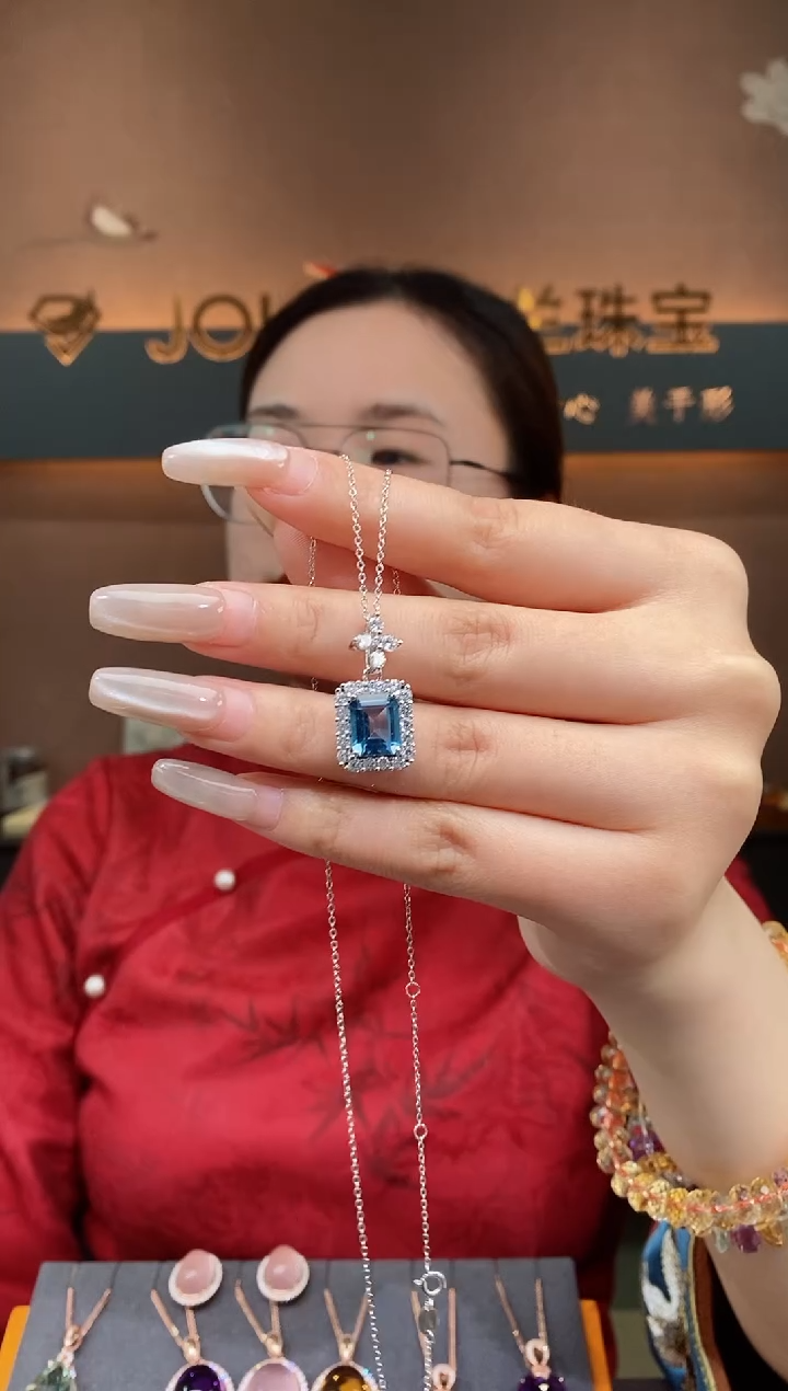 【闪购商品】托帕石吊坠银S925镶嵌托帕石吊坠