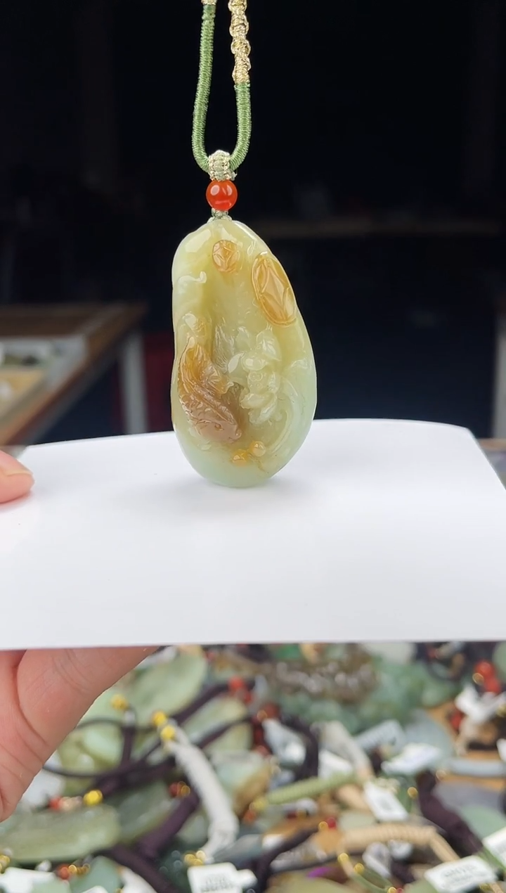 颈饰未镶嵌和田玉1