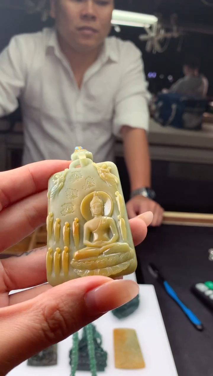 未镶嵌定制翡翠天然A货翡翠拍一发一