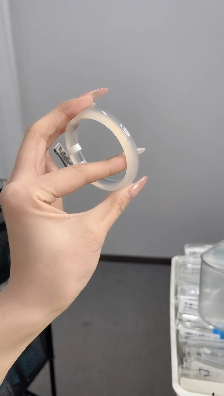 【闪购商品】玛瑙/玉髓手镯未镶嵌53-54圈