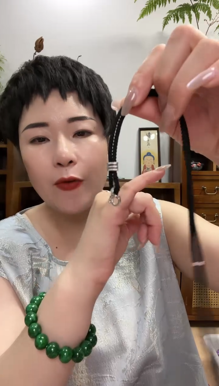 翡翠未镶嵌颈饰593