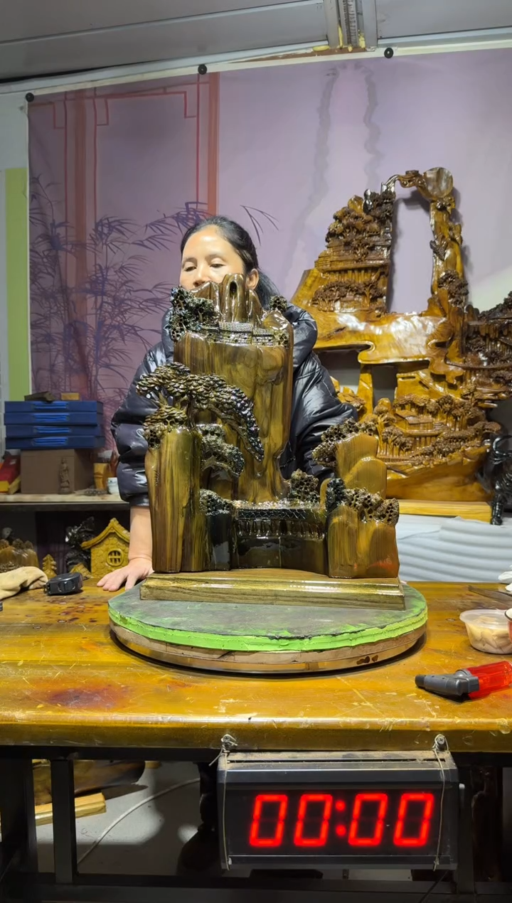 金丝楠执*金丝楠木雕刻摆件