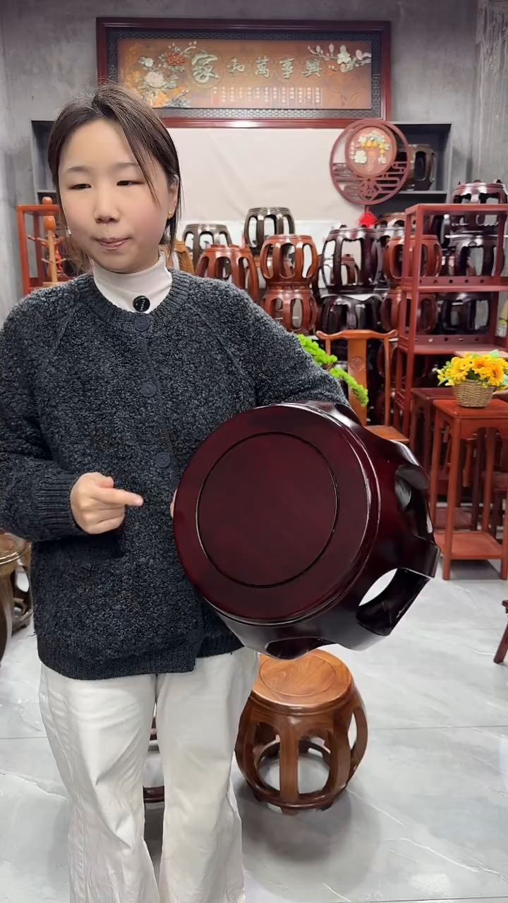 花梨木类家具   酸枝色小号鼓凳一对（两条）