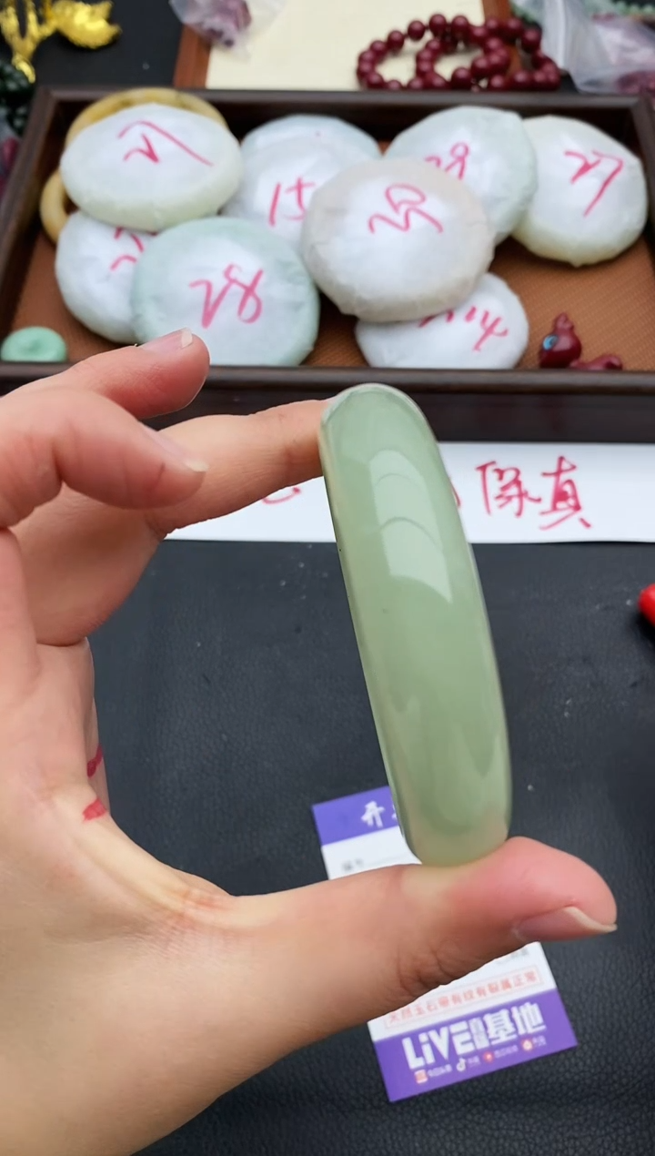 未镶嵌手镯石英质玉68+56/57