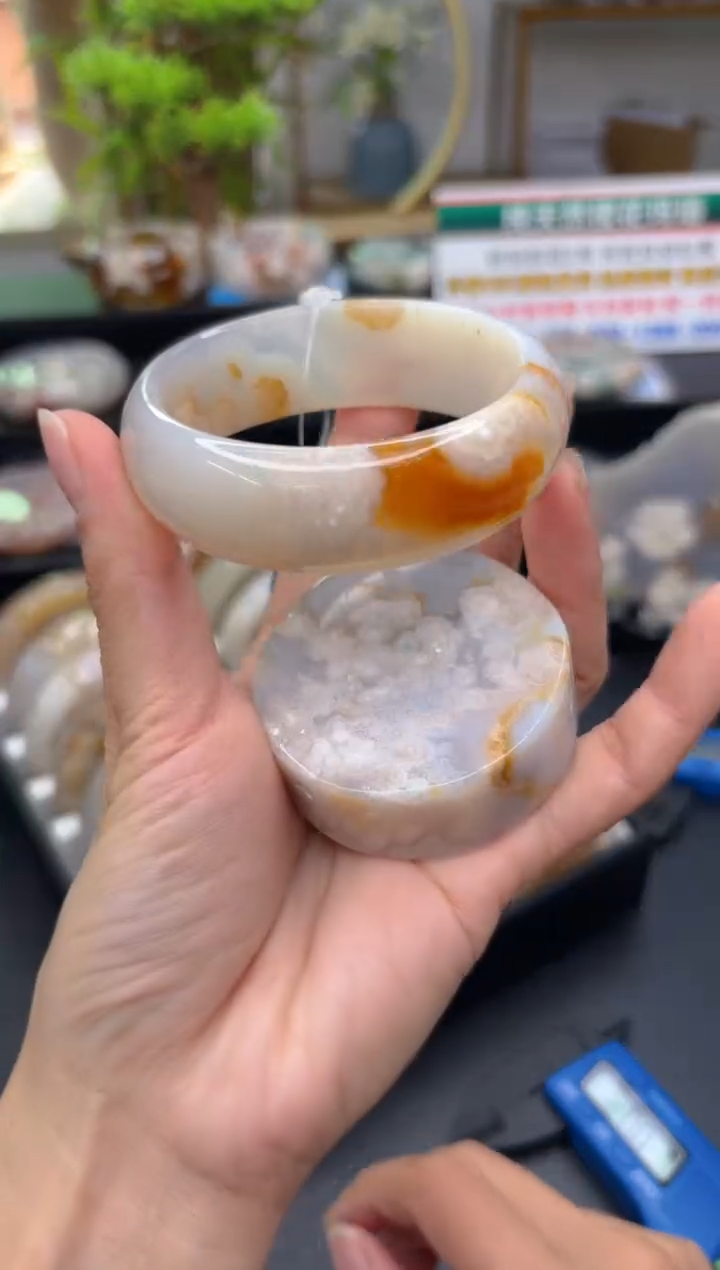 【闪购商品】石英质玉手镯未镶嵌C528(55圈赠送镯心)