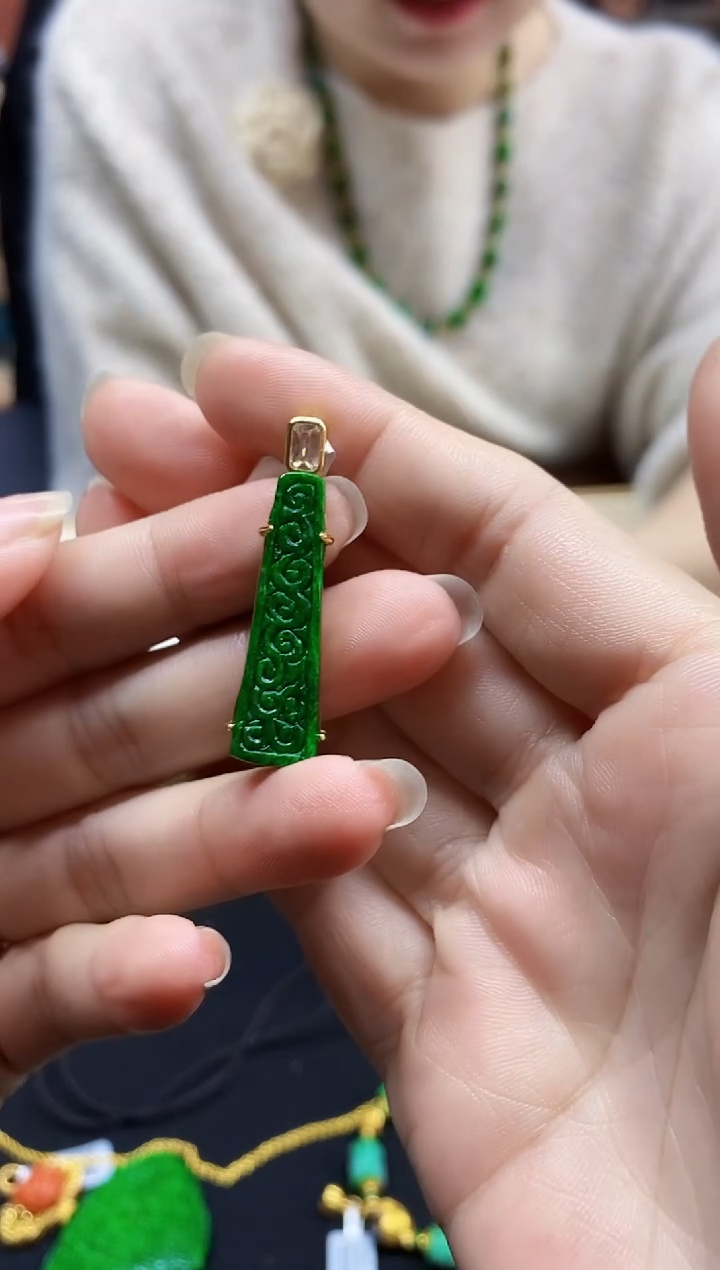 颈饰未镶嵌翡翠翡翠吊坠-76