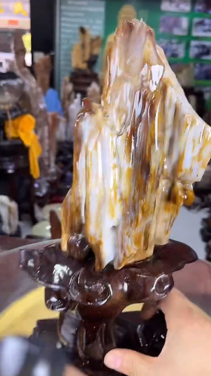 缅甸天然树化玉摆件