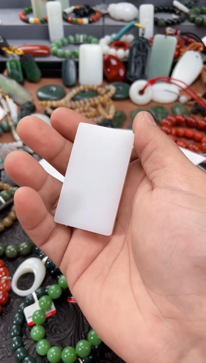 【闪购商品】和田玉配饰未镶嵌多样性发一件8888