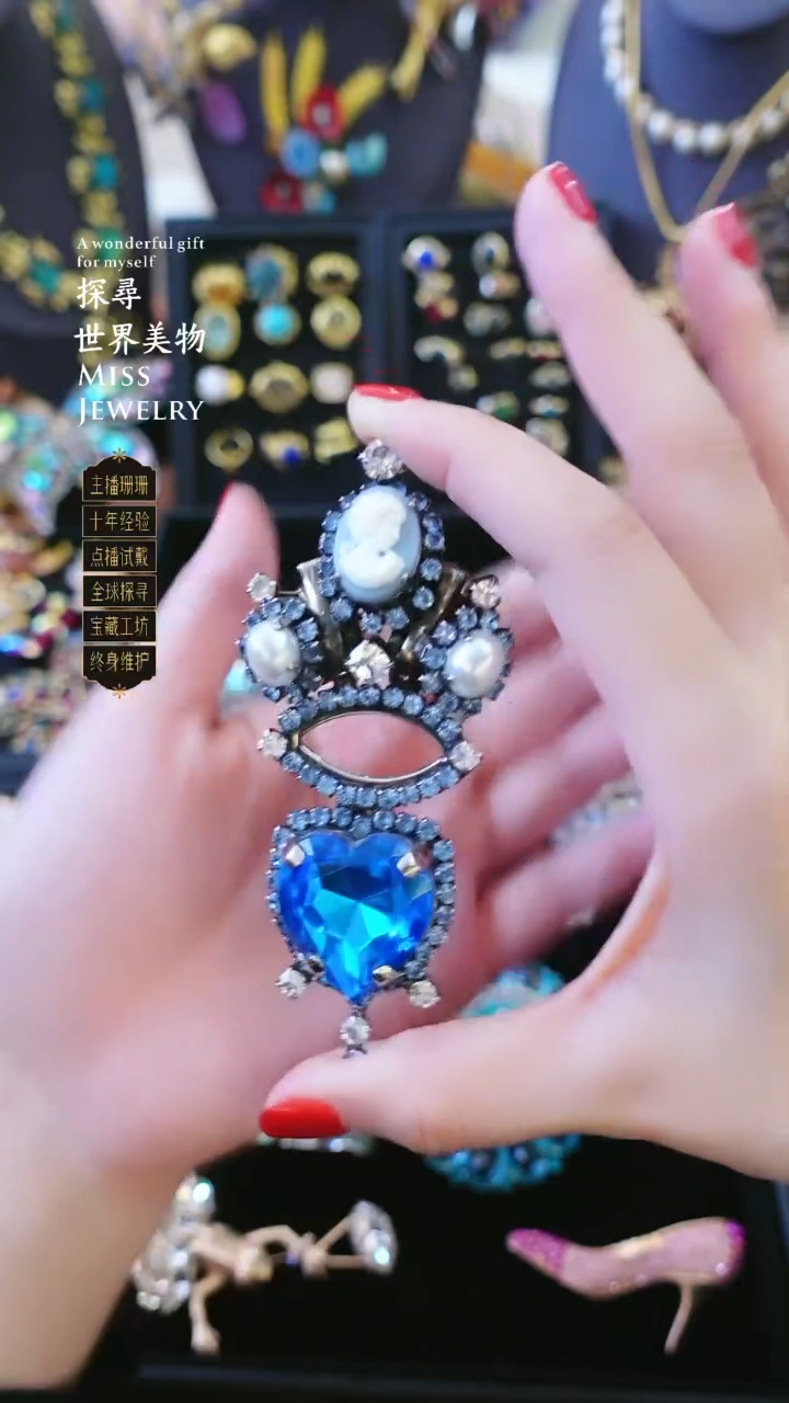 合金无丹尼大叔胸针