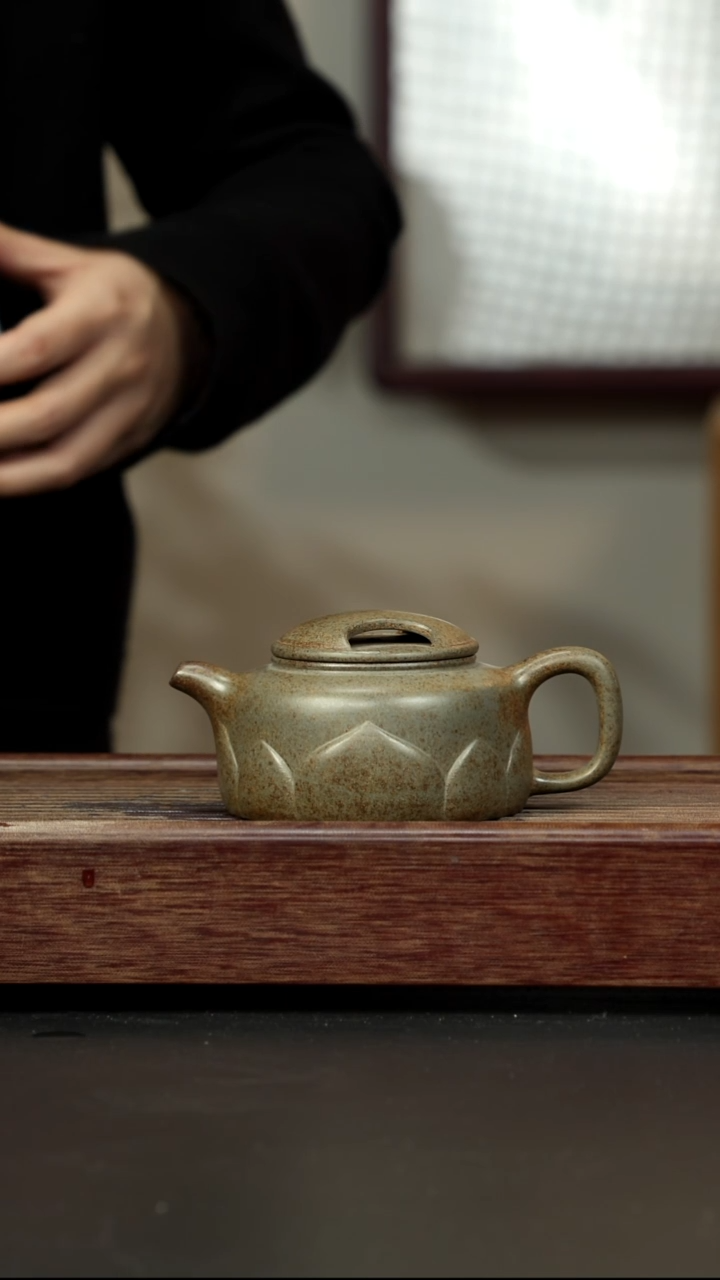 茶壶紫砂蟹壳青柴烧 牛盖莲子