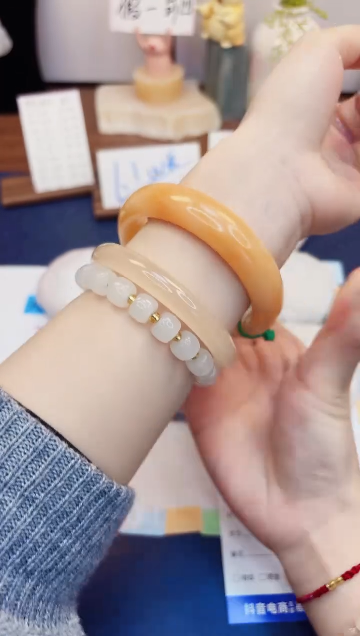 【闪购商品】石英质玉手镯未镶嵌164-财气镯-圈口64