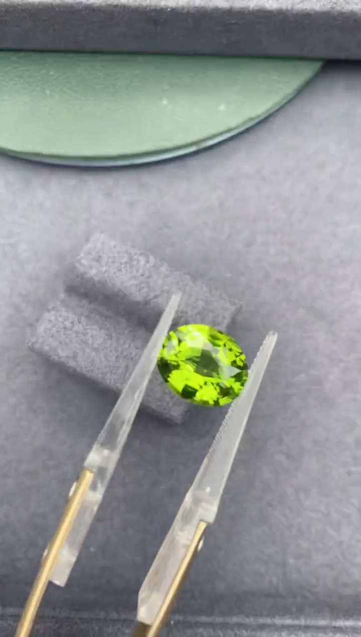 【闪购商品】橄榄石裸石未镶嵌5ct橄榄石