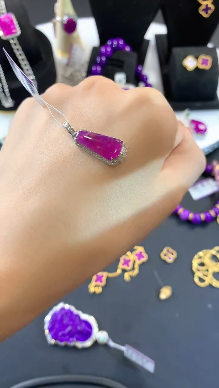 【闪购商品】苏纪石（舒俱来）.18K金镶嵌舒俱来吊坠