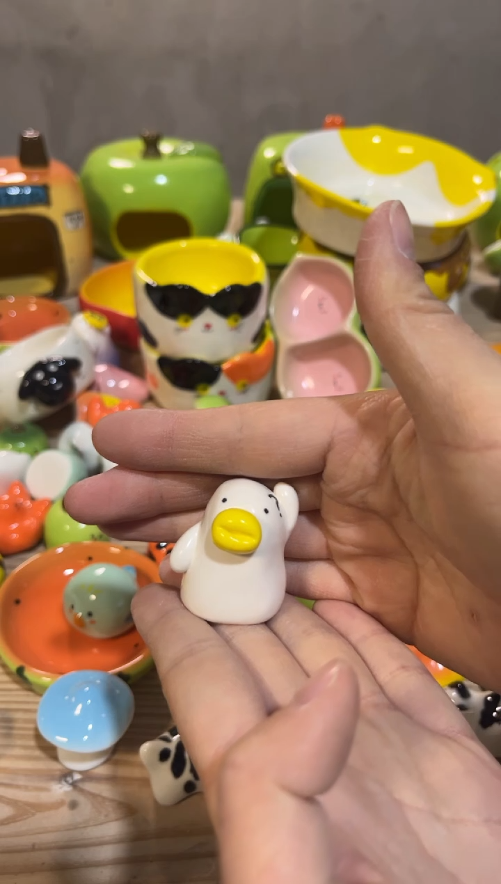 276手工手绘陶瓷品