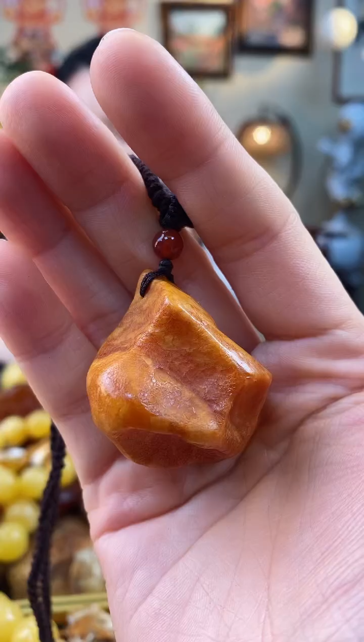 【闪购商品】琥珀颈饰未镶嵌吊坠