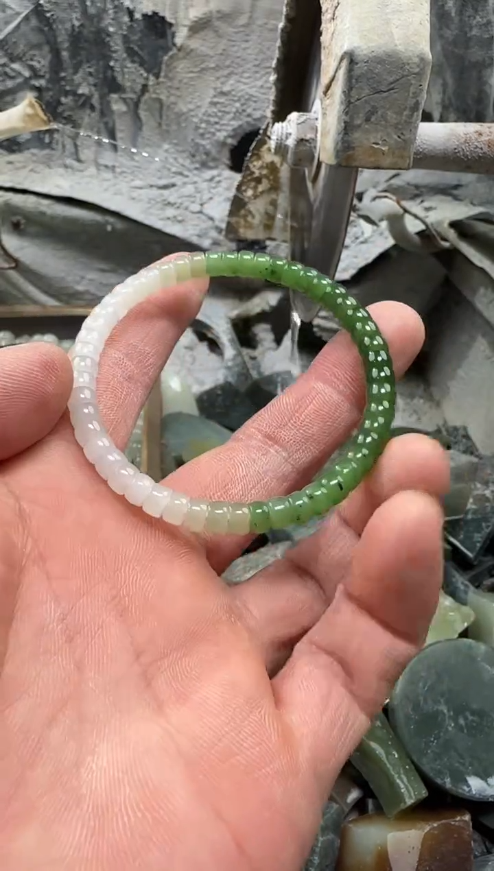 【闪购商品】和田玉颈饰未镶嵌手串 多样性