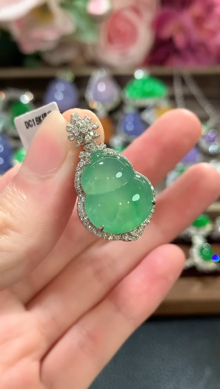 吊坠(不含链)18K金镶嵌翡翠c16