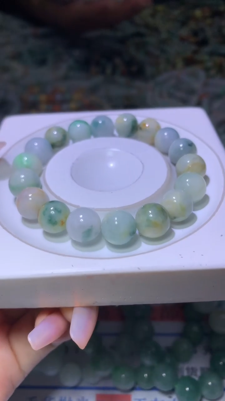 翡翠未镶嵌颈饰MXX014883