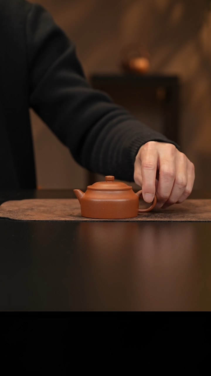 【闪购商品】紫砂茶壶允禾斋wzht 红皮龙 扁韵 100c