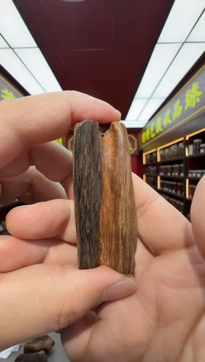 沉香吊坠多样性发一