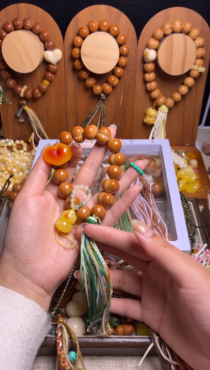 手串猴头核桃全品新品高桃17.2俏色心绿跑环俏色葫芦吊坠新绿