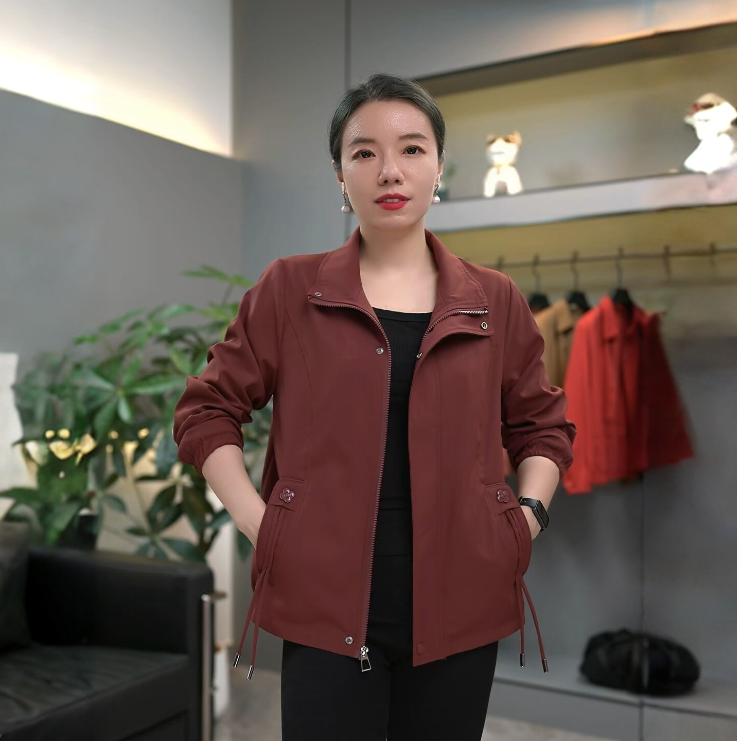 2025秋季新款休闲时尚中年女装短款立领夹克中老年女装上衣外套