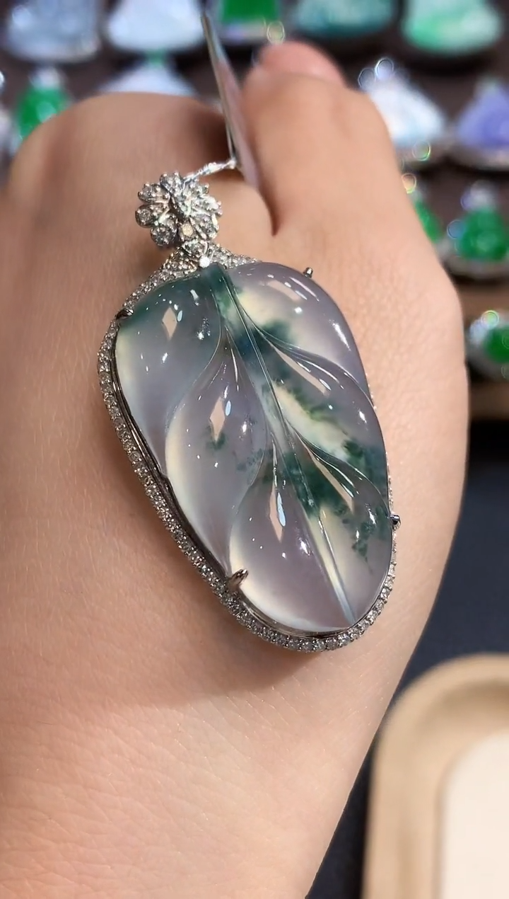 吊坠(不含链)18K金镶嵌翡翠A83