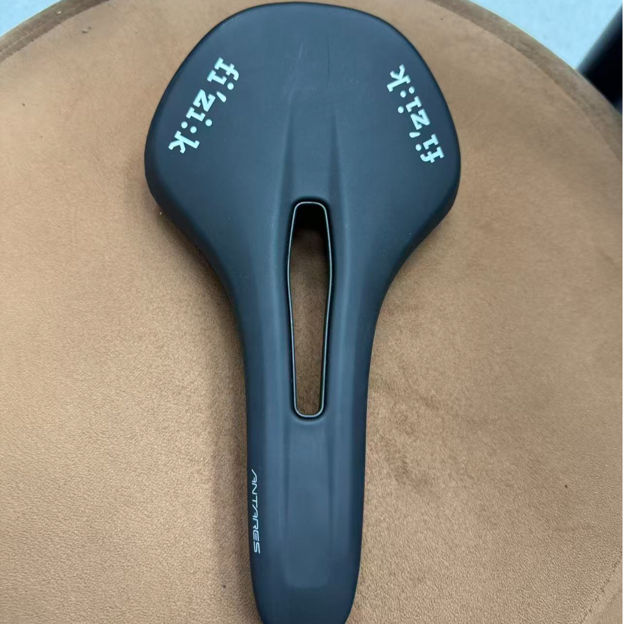 fizi:k 飞贼公路车钢轨坐垫