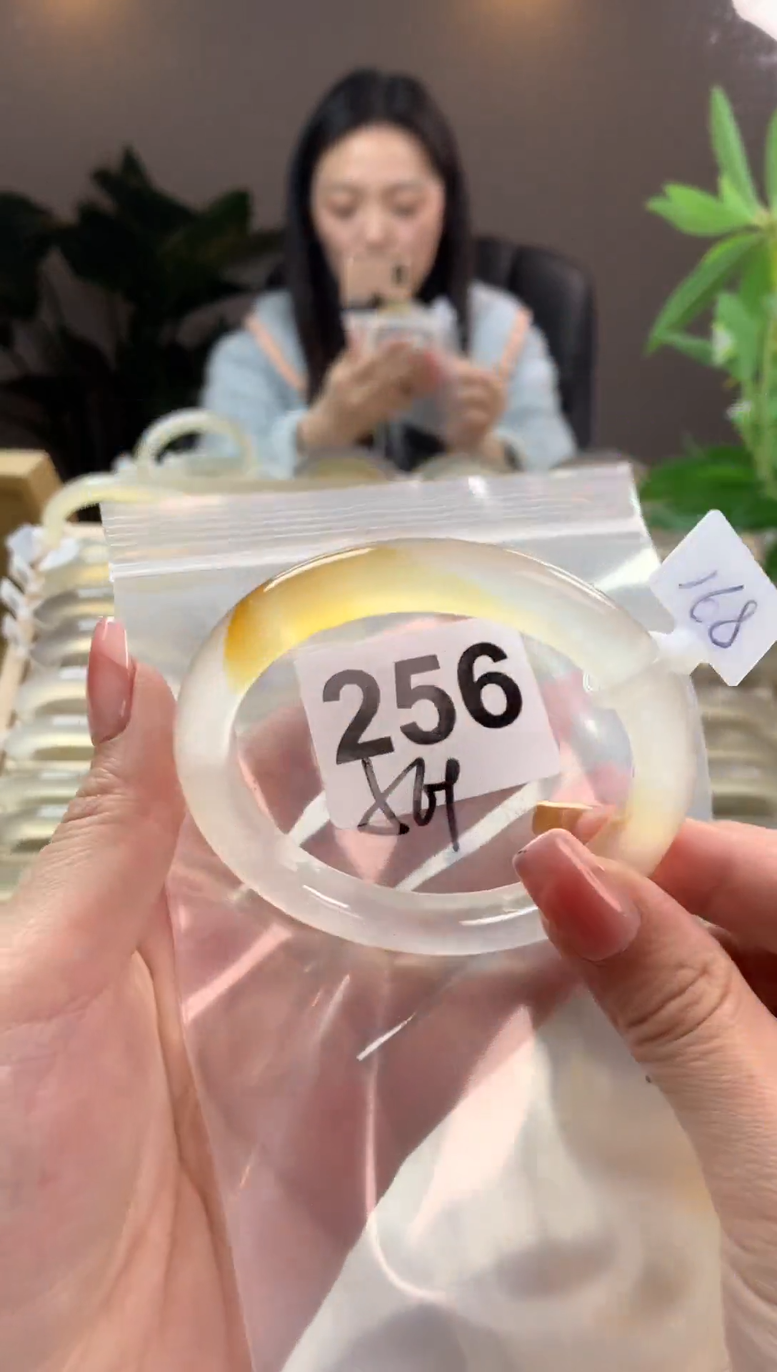 【闪购商品】玛瑙/玉髓手镯未镶嵌256