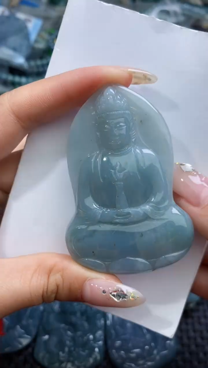 【闪购商品】翡翠颈饰未镶嵌          